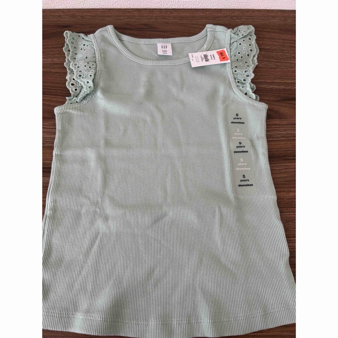 babyGAP(ベビーギャップ)のGAP タンクトップ キッズ/ベビー/マタニティのキッズ服男の子用(90cm~)(Tシャツ/カットソー)の商品写真