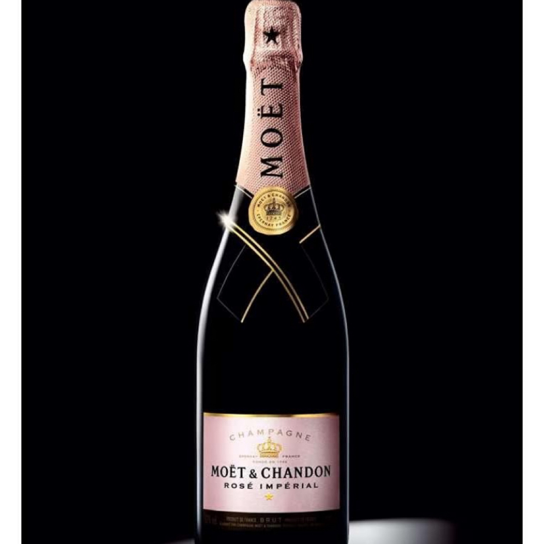 MOËT & CHANDON(モエエシャンドン)の【ギフトボックス入り】シャルドネ モエ ロゼ アンペリアル 750ml 食品/飲料/酒の酒(リキュール/果実酒)の商品写真