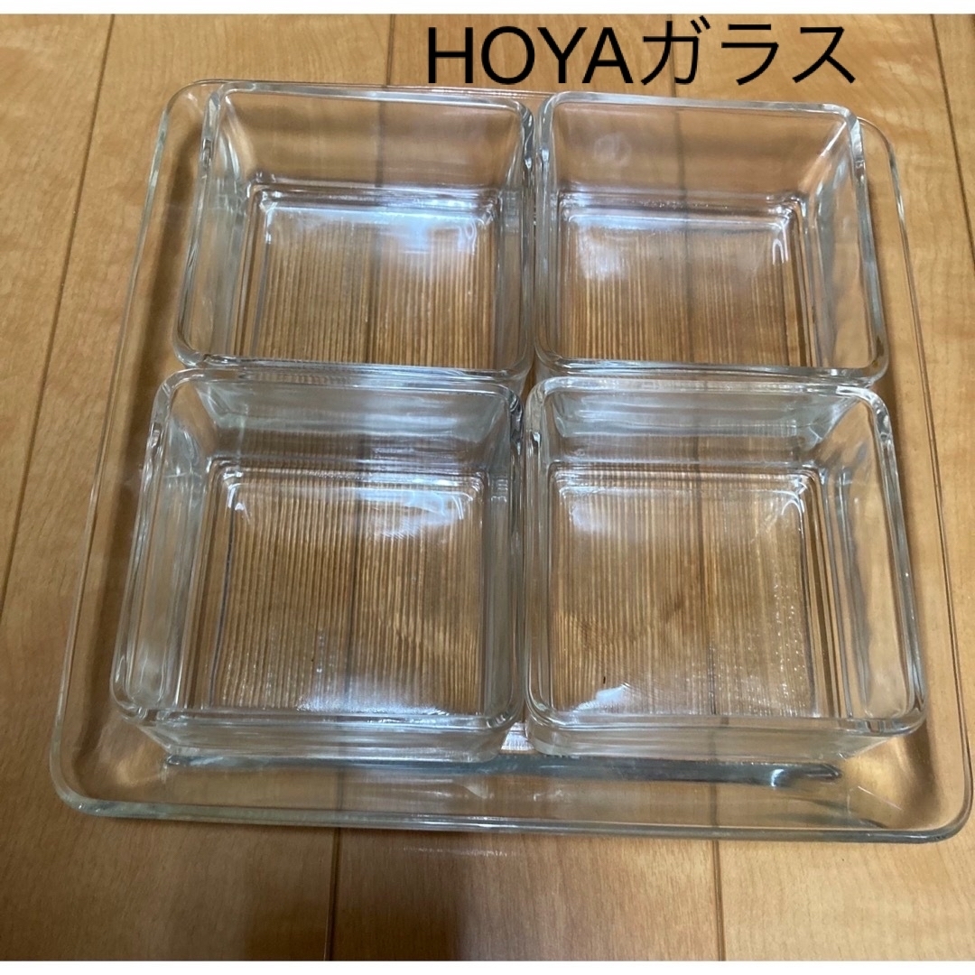 HOYAガラス 皿4個とガラス大皿1枚 インテリア/住まい/日用品のキッチン/食器(食器)の商品写真