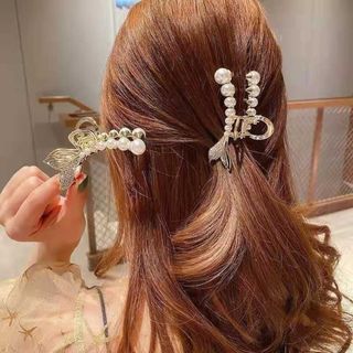 パールヘアクリップ 韓国 ヘアアクセサリー　ヘアツメ　ゴールド　フィッシュテール(バレッタ/ヘアクリップ)