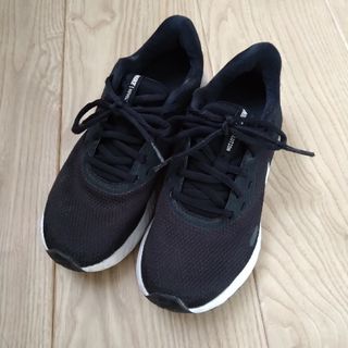 ナイキ(NIKE)のNIKE 23.5 スニーカー 小学生(スニーカー)