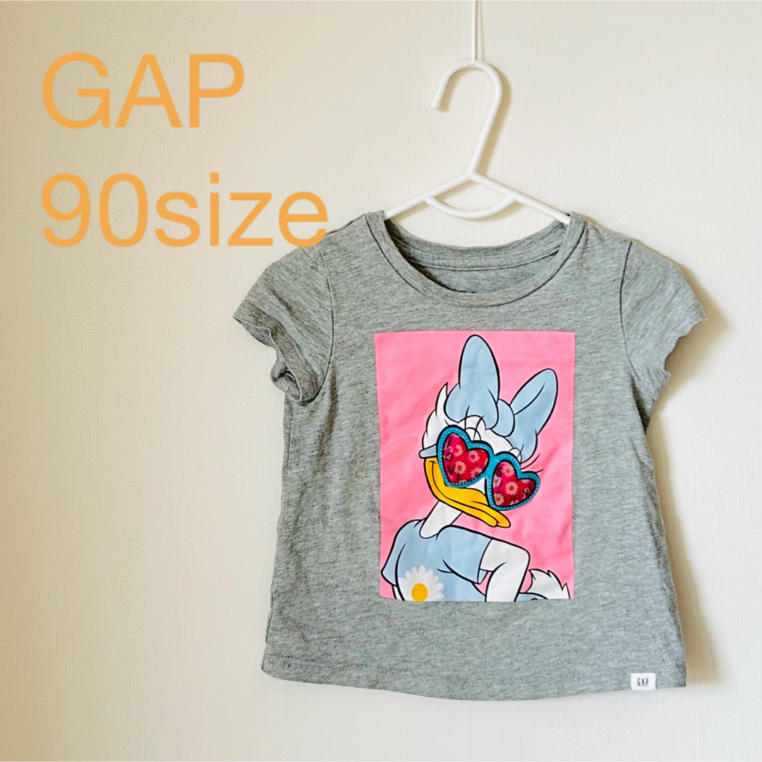 babyGAP(ベビーギャップ)のGAP baby 90サイズ　2歳　ディズニー　半袖　デイジー　ドナルド　夏 キッズ/ベビー/マタニティのキッズ服女の子用(90cm~)(Tシャツ/カットソー)の商品写真