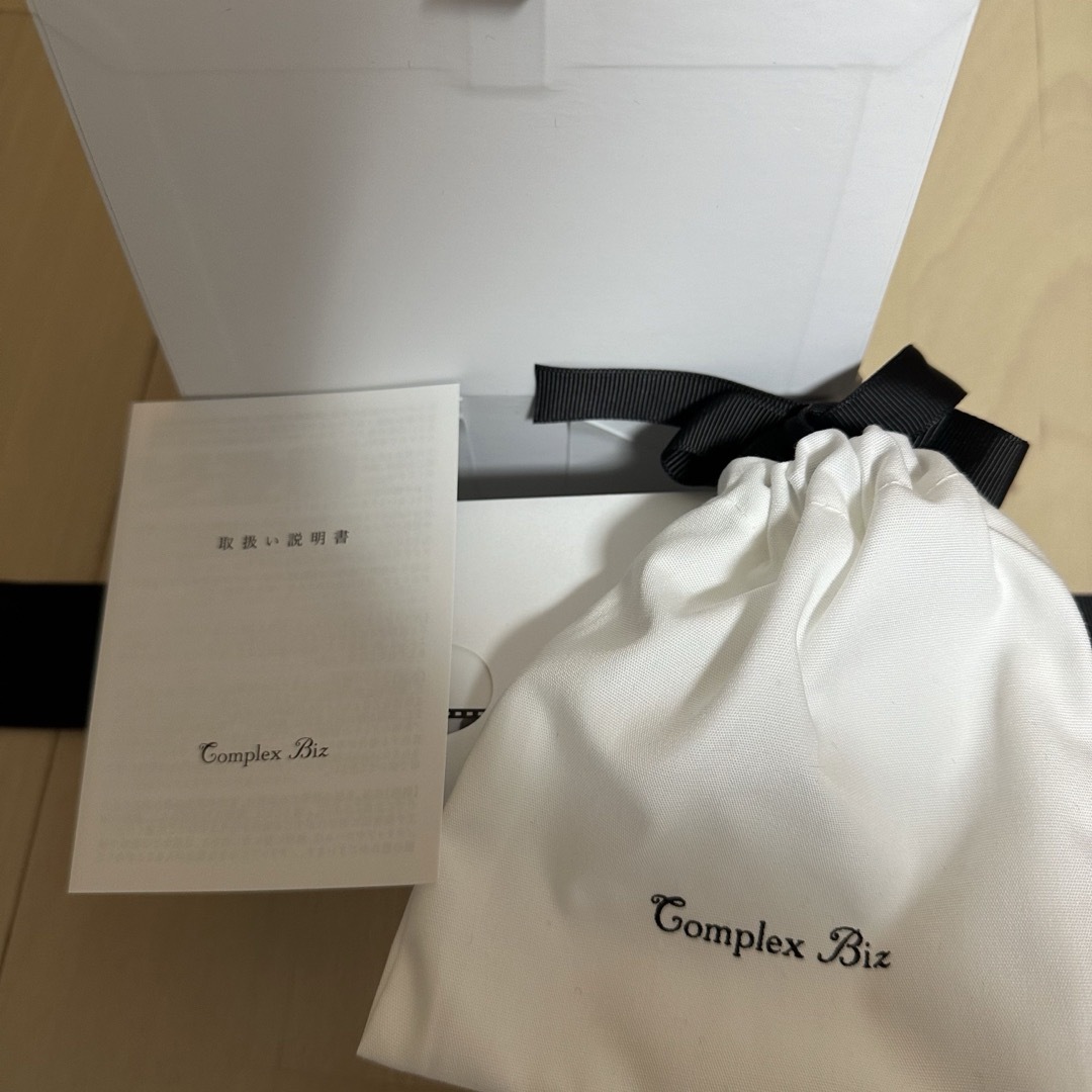 Complex Biz(コンプレックスビズ)のcomplex biz 空箱　巾着付き レディースのアクセサリー(その他)の商品写真