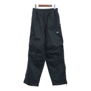 ヘリーハンセン(HELLY HANSEN)のHELLY HANSEN ヘリーハンセン ナイロンパンツ アウトドア ワンポイントロゴ ブラック (メンズ M) 中古 古着 Q4175(その他)