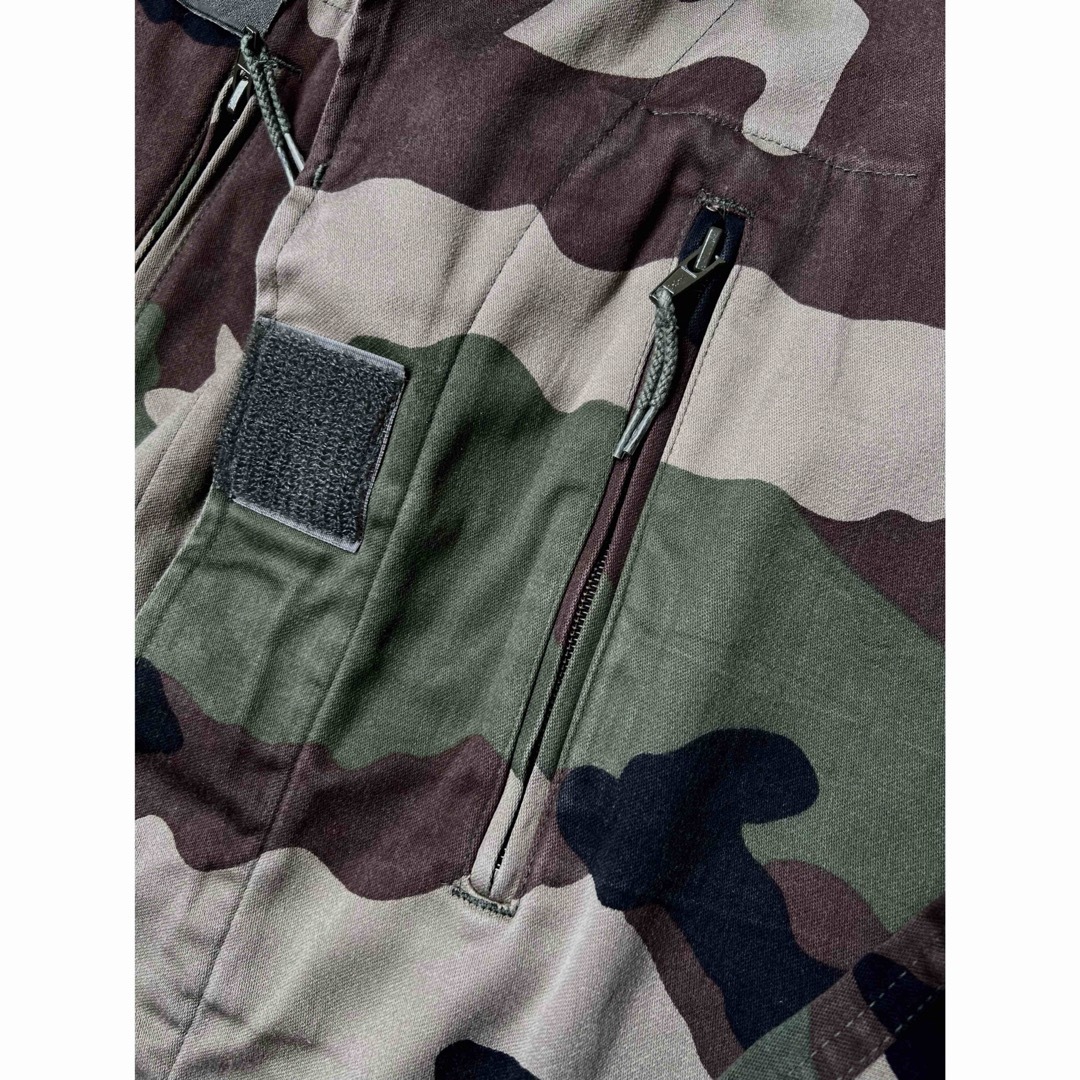 フランス軍実務使用のCCE柄 春夏用 薄手F-2シャツジャケット メンズのジャケット/アウター(ミリタリージャケット)の商品写真