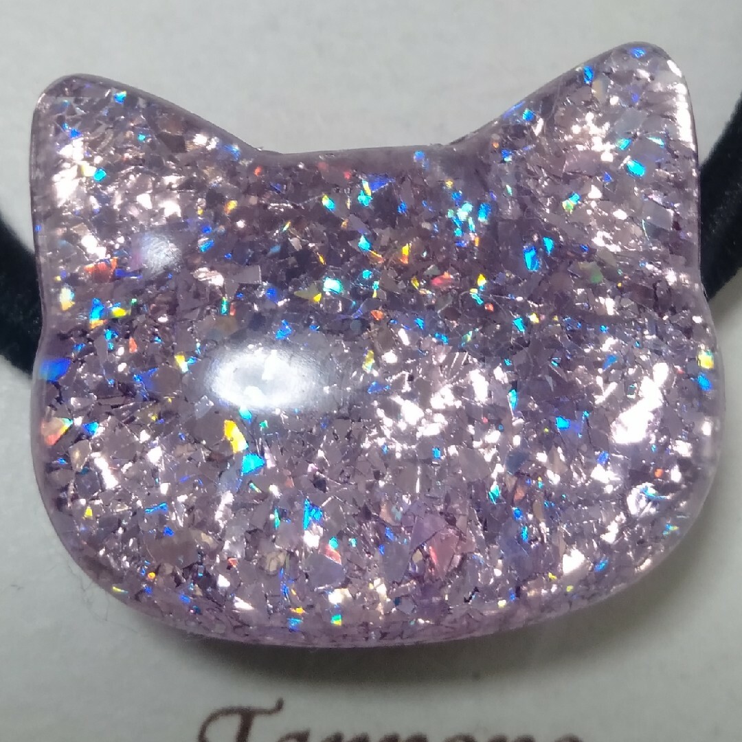 ヘアゴム ハンドメイド レジン☆ きらきら 猫ちゃんฅ•ω•ฅ オーロラ ピンク ハンドメイドのアクセサリー(ヘアアクセサリー)の商品写真