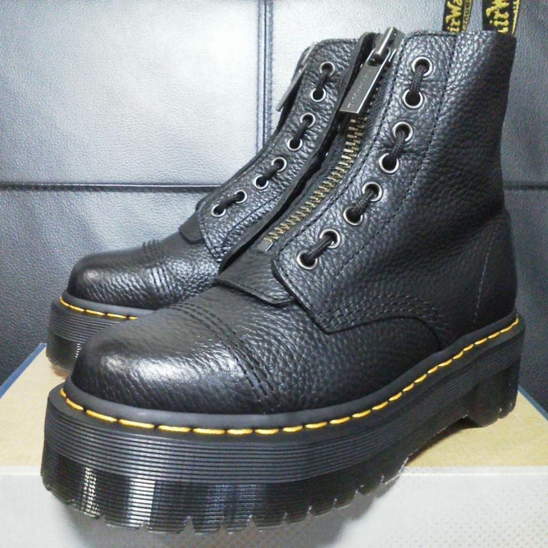 Dr.Martens(ドクターマーチン)の【極美品】Dr.Martens SINCLAIR UK5 黒 厚底 JADON レディースの靴/シューズ(ブーツ)の商品写真