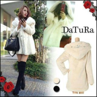 ダチュラ(DaTuRa)の花恋様 専用出品DaTuRa フードビジューファーコート (毛皮/ファーコート)