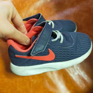 ナイキ(NIKE)のNIKE ナイキ シューズ(スニーカー)