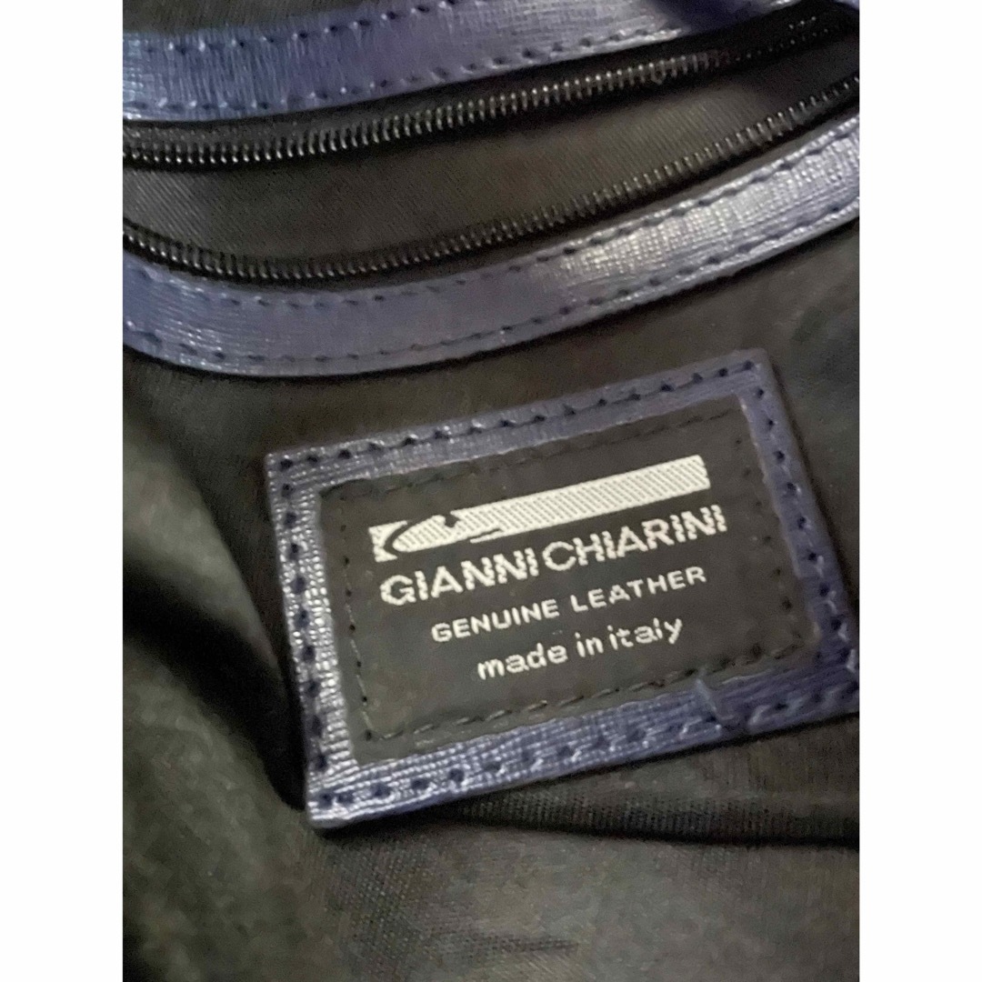 GIANNI CHIARINI(ジャンニキャリーニ)のGIANNI CHIARINI ジャンニキャリーニ メンズ リュック ミニ 青 レディースのバッグ(リュック/バックパック)の商品写真