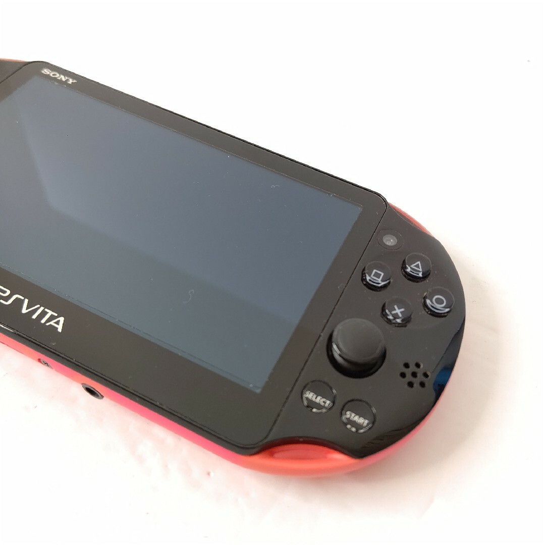 即買い可 PlayStationVita ピンク/ブラック 即買い可 PlayStationVita ピンク/ブラック