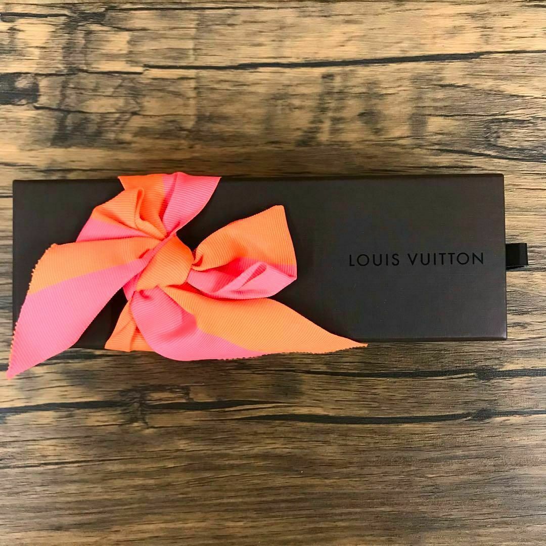 LOUIS VUITTON(ルイヴィトン)の✨新品未使用✨ ルイヴィトン キューブ ダイス サイコロ 磁石 M99454 レディースのファッション小物(その他)の商品写真