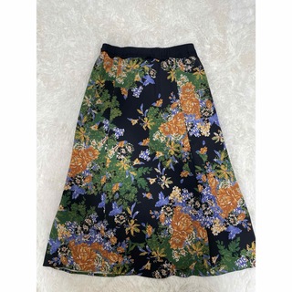 センソユニコ　dw2R 花柄スカート(ひざ丈スカート)