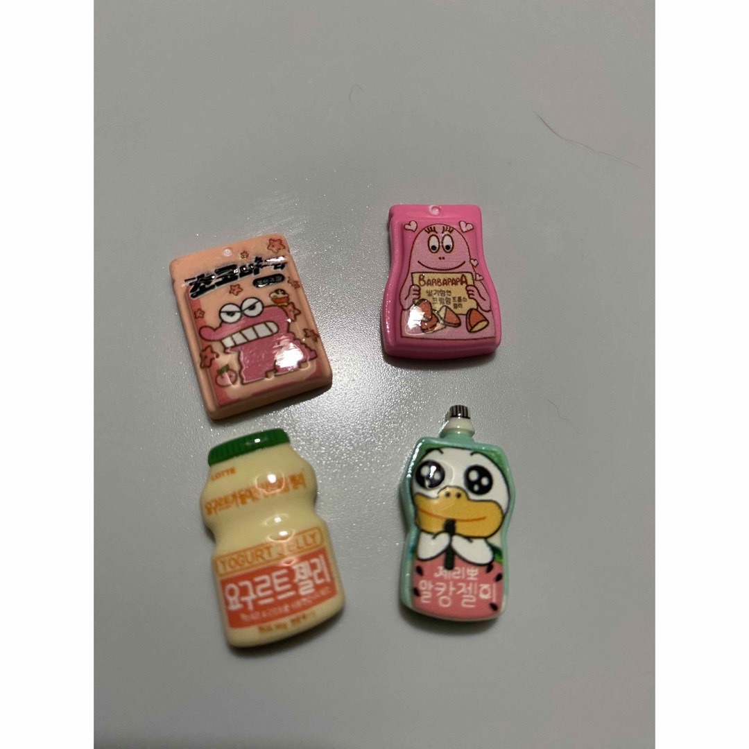 ミニチュアドリンク　ミニチュアフード　デコパーツ　韓国食品　韓国雑貨　ミニチュア ハンドメイドのおもちゃ(ミニチュア)の商品写真