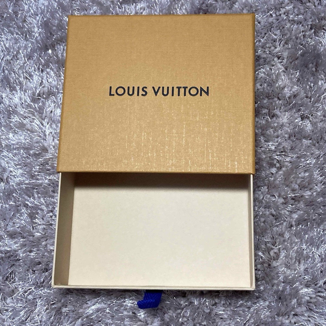 LOUIS VUITTON(ルイヴィトン)のルイヴィトン LV LOUIS VUITTON 空箱 レディースのバッグ(ショップ袋)の商品写真