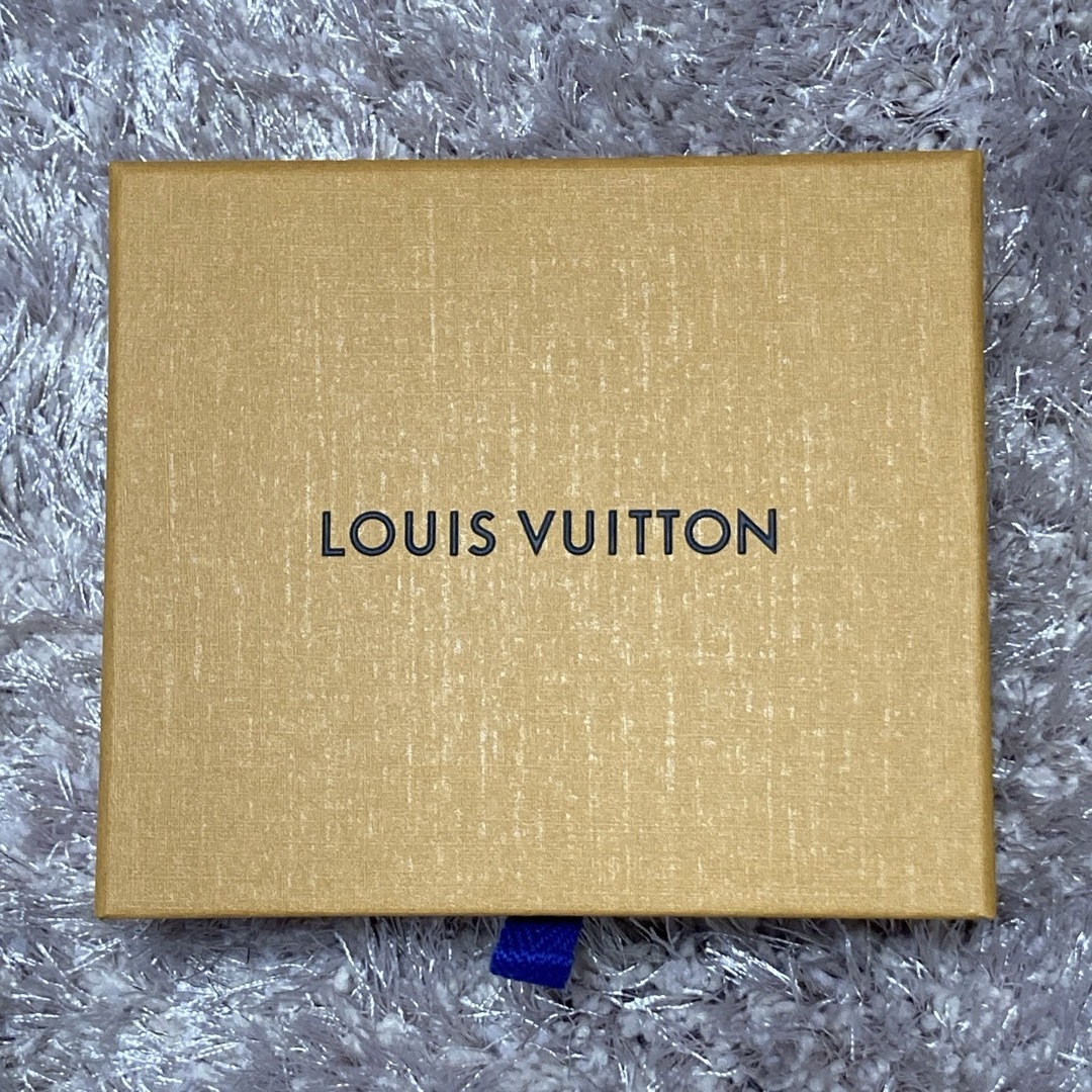 LOUIS VUITTON(ルイヴィトン)のルイヴィトン LV LOUIS VUITTON 空箱 レディースのバッグ(ショップ袋)の商品写真