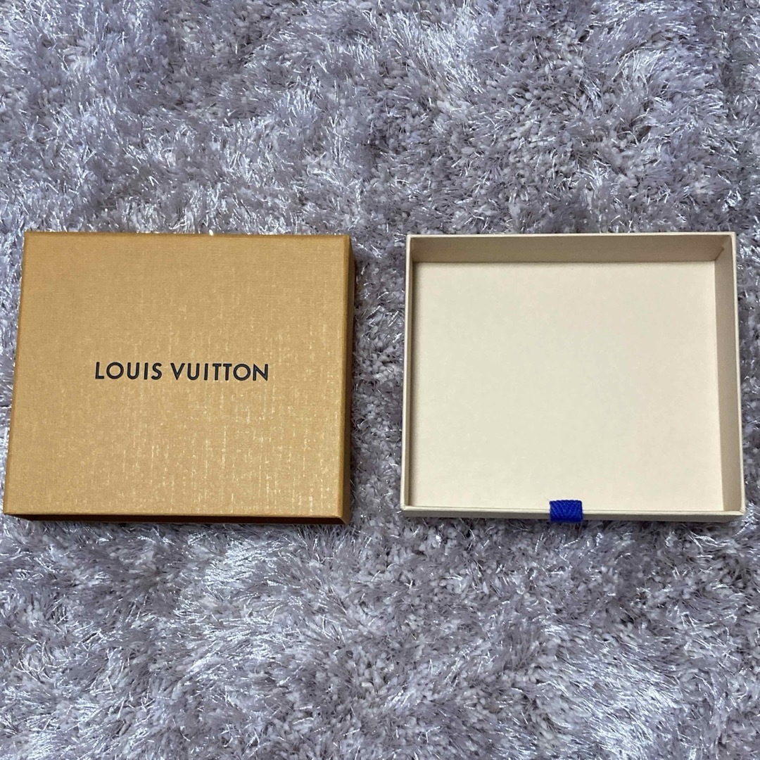 LOUIS VUITTON(ルイヴィトン)のルイヴィトン LV LOUIS VUITTON 空箱 レディースのバッグ(ショップ袋)の商品写真