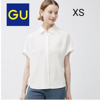 GU　ドレープシャツ　シャツ　半袖　ホワイト　トップス　ビジネス　レディース