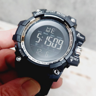 T0485 新品 腕時計 多機能デジタルウォッチ 黒×シルバー(腕時計(デジタル))