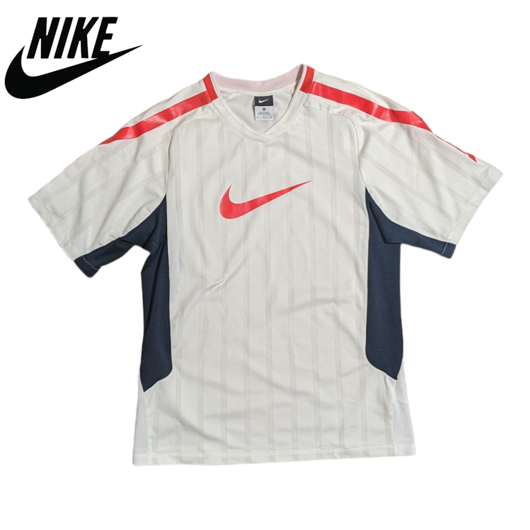NIKE(ナイキ)のy2k NIKE ホワイト 半袖 サッカー ゲームシャツ メンズのトップス(Tシャツ/カットソー(半袖/袖なし))の商品写真