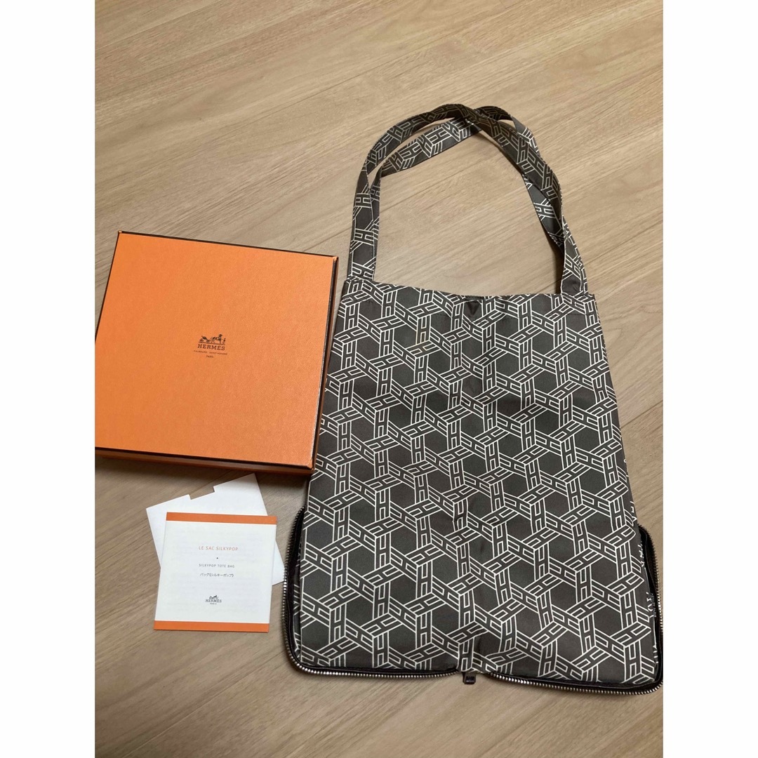 Hermes(エルメス)のエルメス　シルキーポップ　エコバッグ レディースのバッグ(エコバッグ)の商品写真