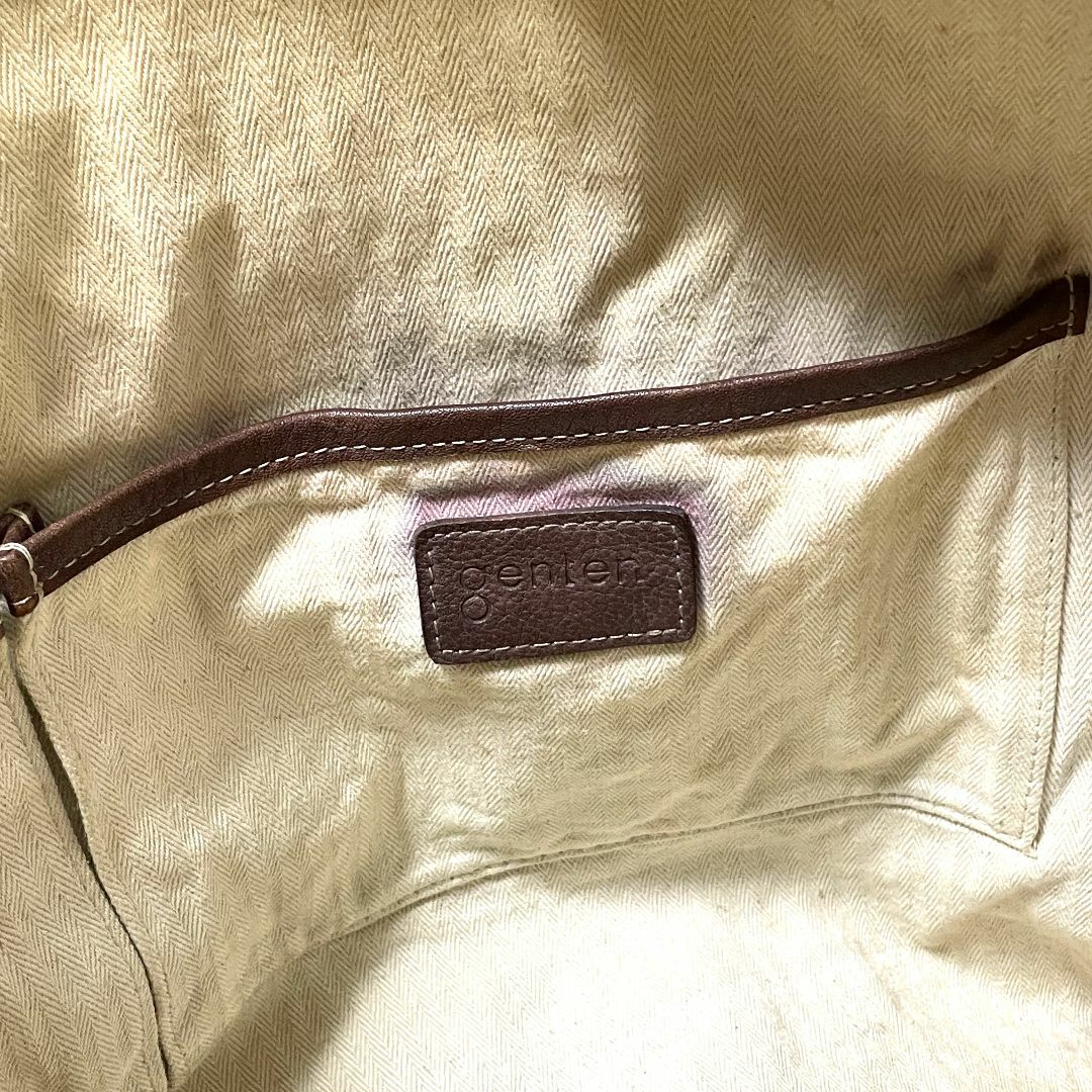 genten(ゲンテン)のgenten 本革レザー 斜め掛け ショルダーバッグ 男女兼用 通勤 大容量A3 メンズのバッグ(ショルダーバッグ)の商品写真