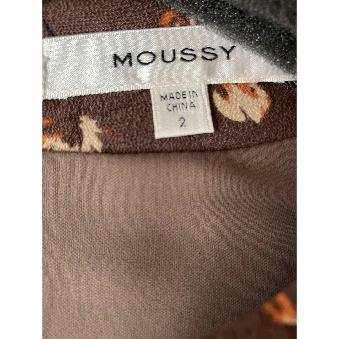 moussy(マウジー)のFALL FLOWER MINI DRESS レディースのワンピース(ミニワンピース)の商品写真