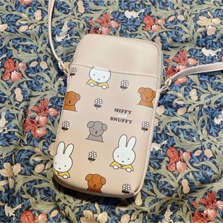 ミッフィー(miffy)のミッフィー　スマホショルダー(iPhoneケース)