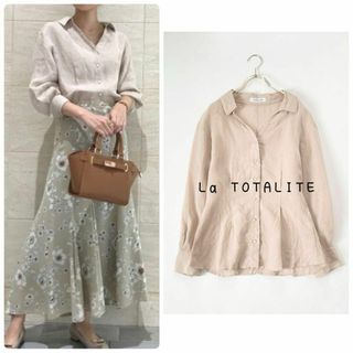 La TOTALITE - 美品　ラトータリテ　パールボタンウォーターツイストリネンタックシャツ　ベージュ