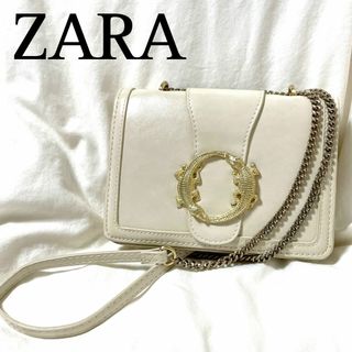 ザラ(ZARA)の【ZARA】チェーンショルダーバッグ オフホワイト ゴールドクロコダイル(ショルダーバッグ)