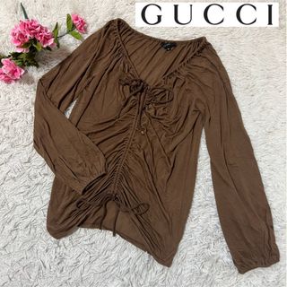 グッチ(Gucci)の【美品】GUCCI グッチ　シャーリングトップス　ブラウン　紐　リボン　XS(カットソー(長袖/七分))