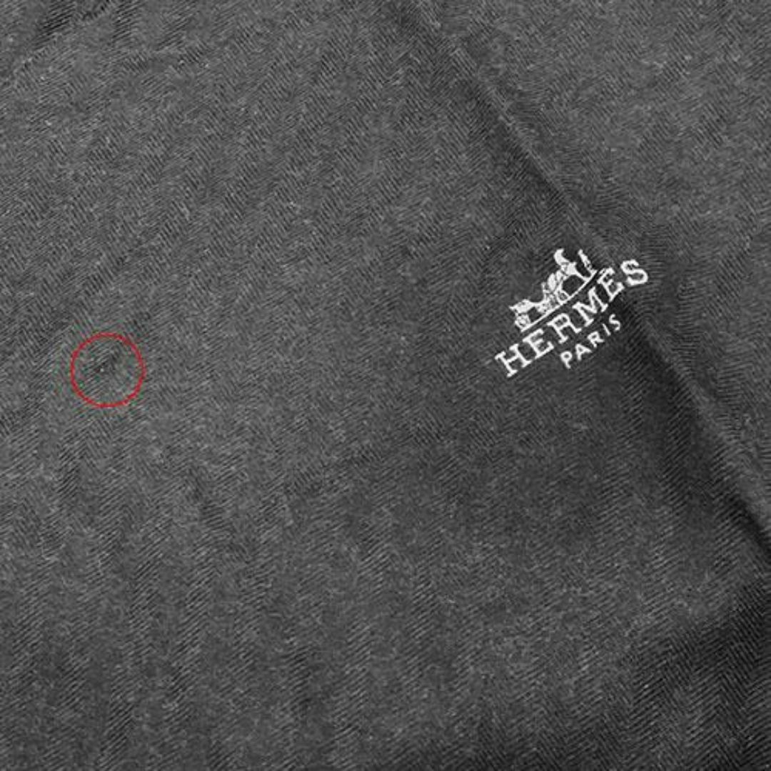 Hermes(エルメス)のエルメス スカーフ HERMES カシミヤxシルク ロザンジュGM ロゴ ひし形 スカーフ 黒 ブラックxグレー レディース OJ10276 レディースのファッション小物(バンダナ/スカーフ)の商品写真