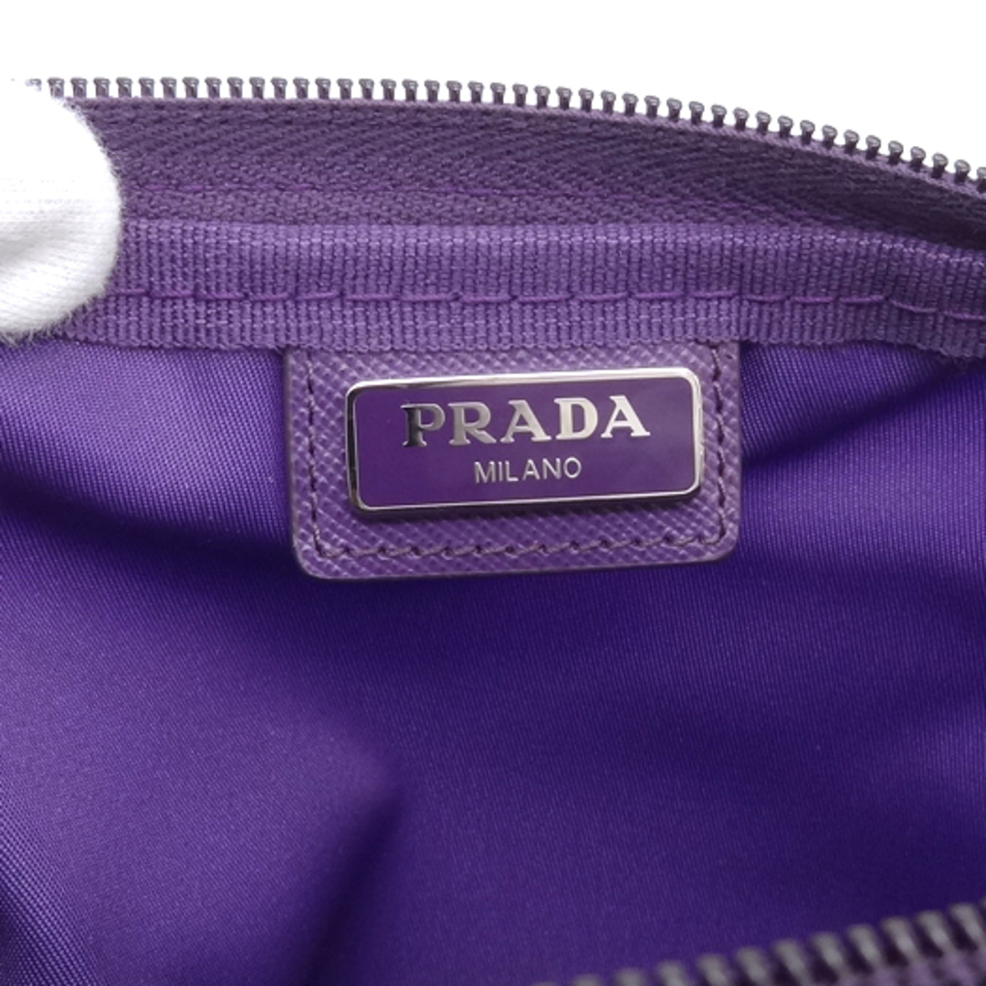 PRADA - プラダ ナイロン ポーチ トライアングルロゴ パープル PRADA - プラダ ナイロン ポーチ トライアングルロゴ パープル