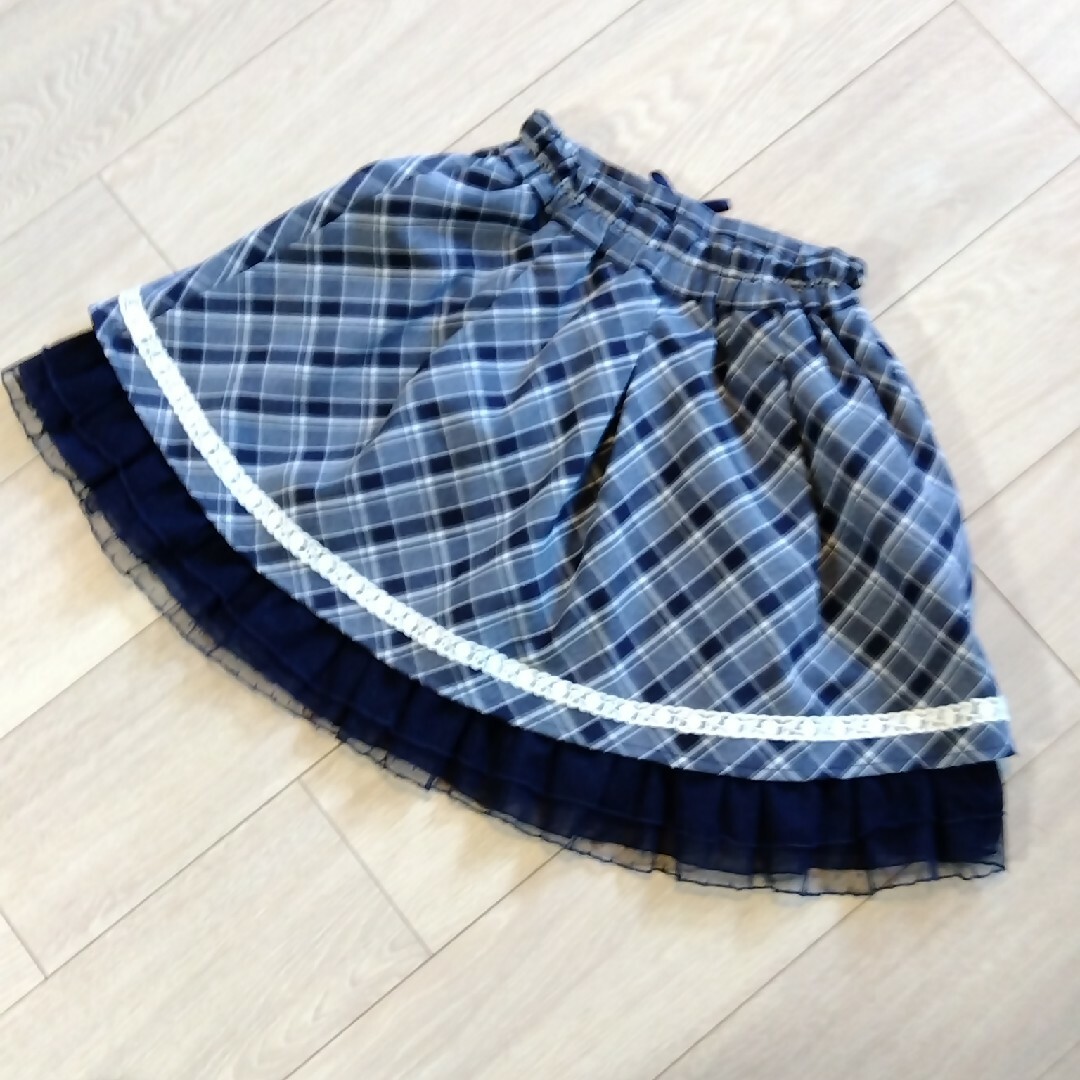 axes femme kids(アクシーズファムキッズ)のaxes femme kids☆チェックスカパン(紺)140cm キッズ/ベビー/マタニティのキッズ服女の子用(90cm~)(スカート)の商品写真