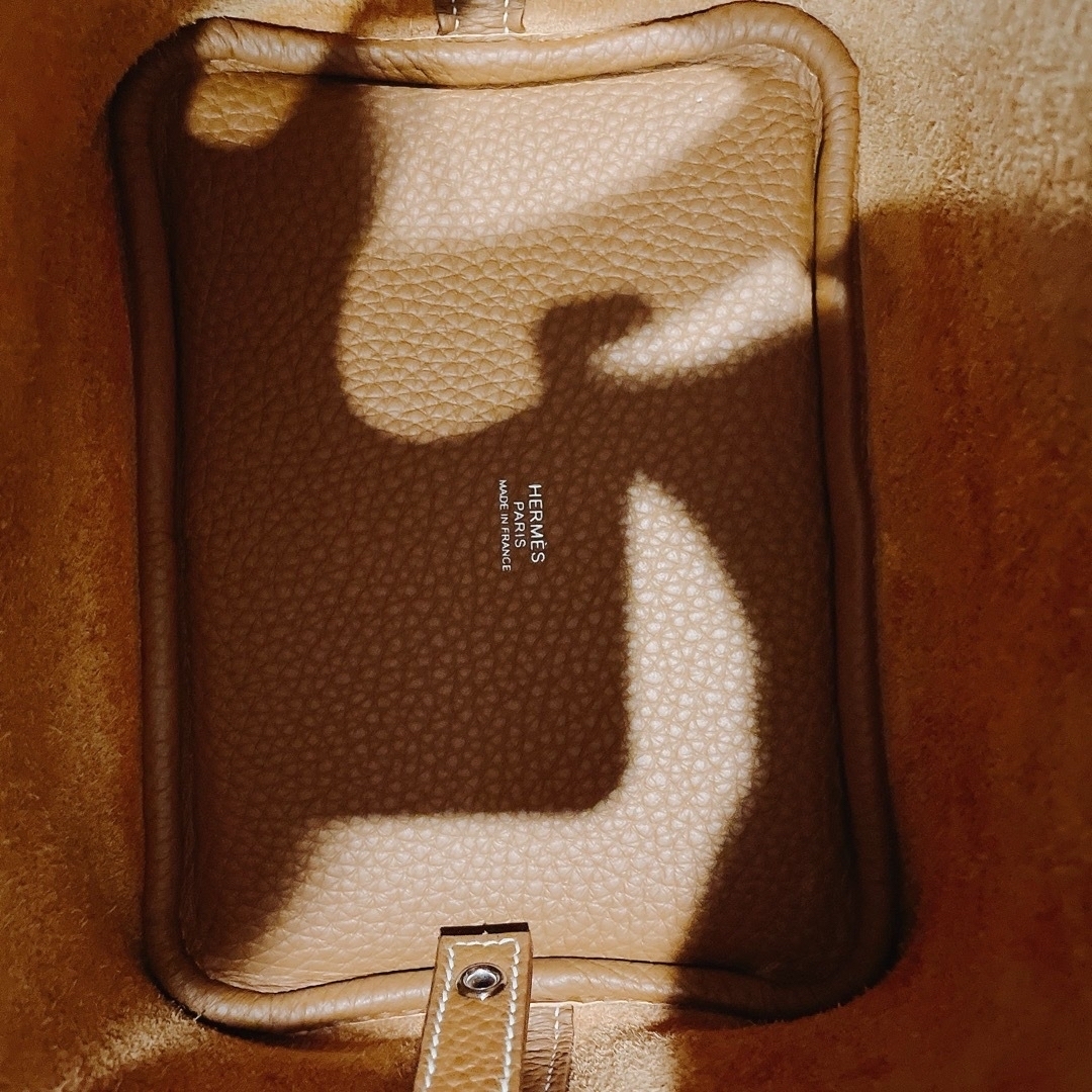 Hermes(エルメス)の新品未使用 エルメス ピコタンロックPM ゴールド×シルバー金具　W刻印 レディースのバッグ(ハンドバッグ)の商品写真