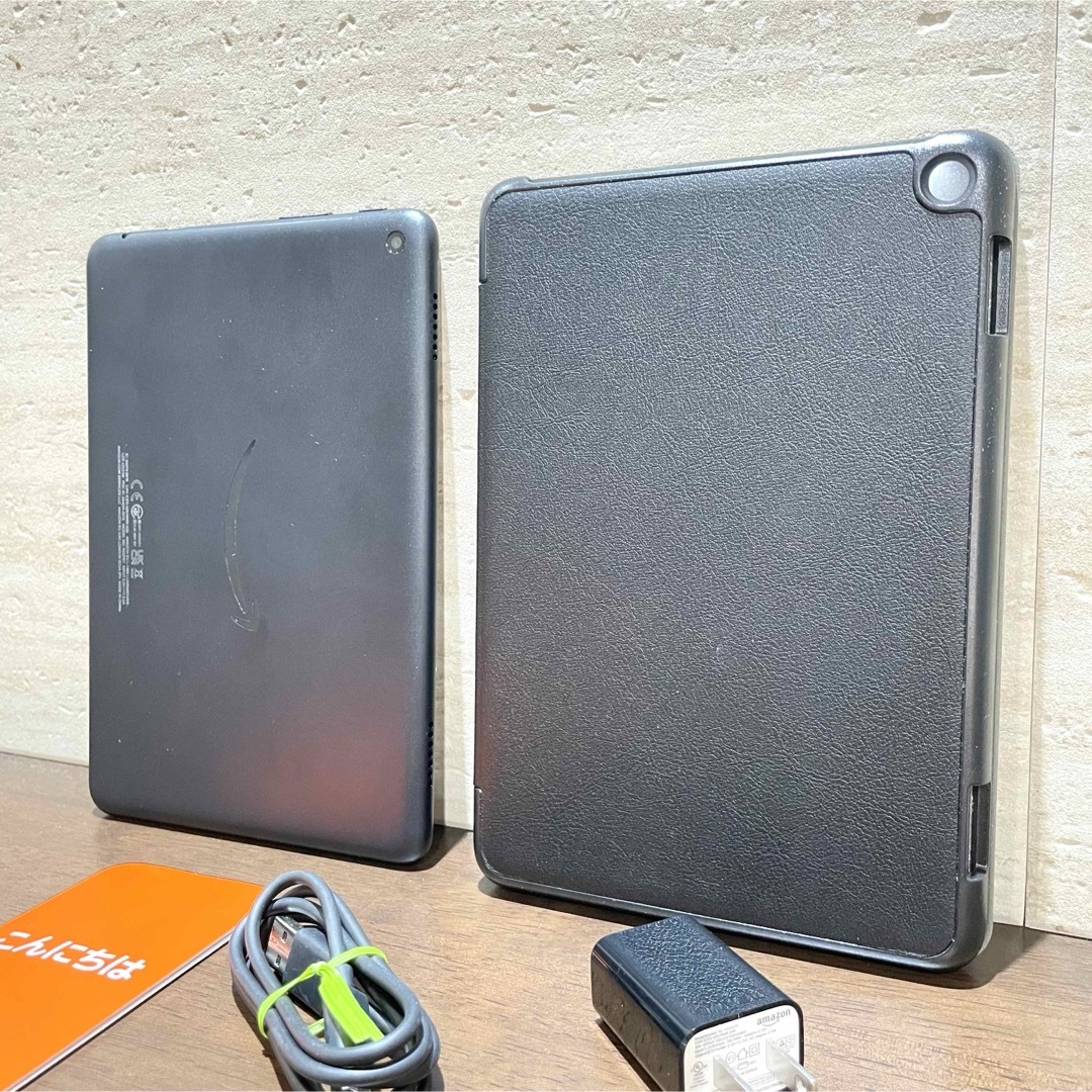 Amazon(アマゾン)のAmazon fire HD 8 32GB ブラック 最新版 カバー付 中古美品 スマホ/家電/カメラのPC/タブレット(タブレット)の商品写真