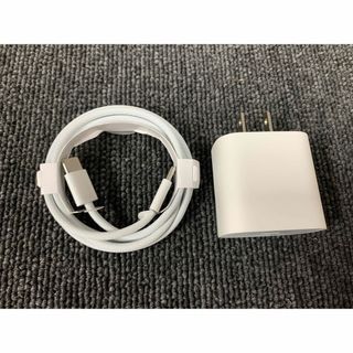 iPhone15,15Pro用高速充電器1mタイプC - Cケーブル付セット (バッテリー/充電器)