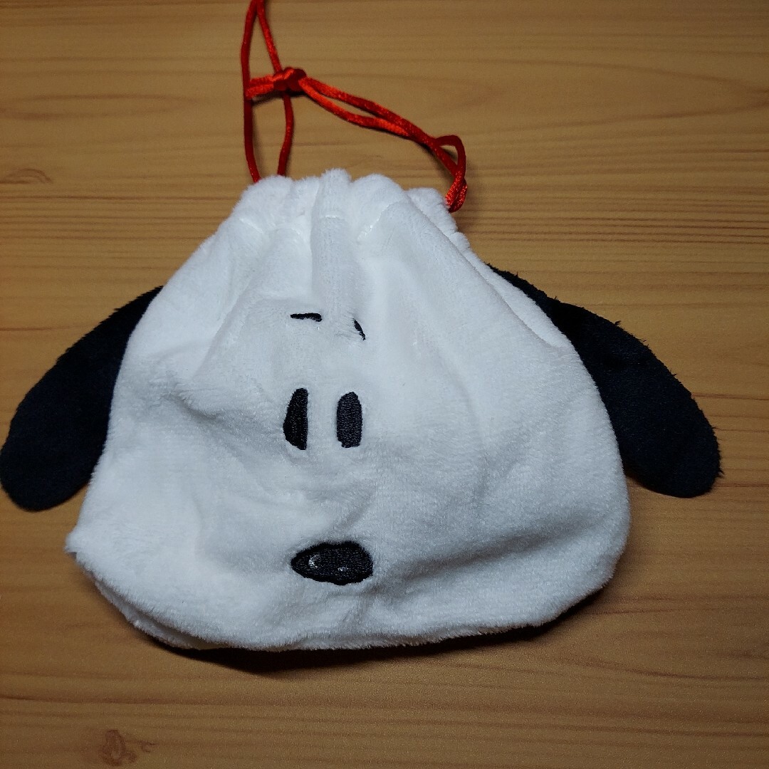 SNOOPY(スヌーピー)のスヌーピーふわふわ巾着&ポーチコレクションガチャ　ガチャガチャ　スヌーピー3種 エンタメ/ホビーのおもちゃ/ぬいぐるみ(キャラクターグッズ)の商品写真