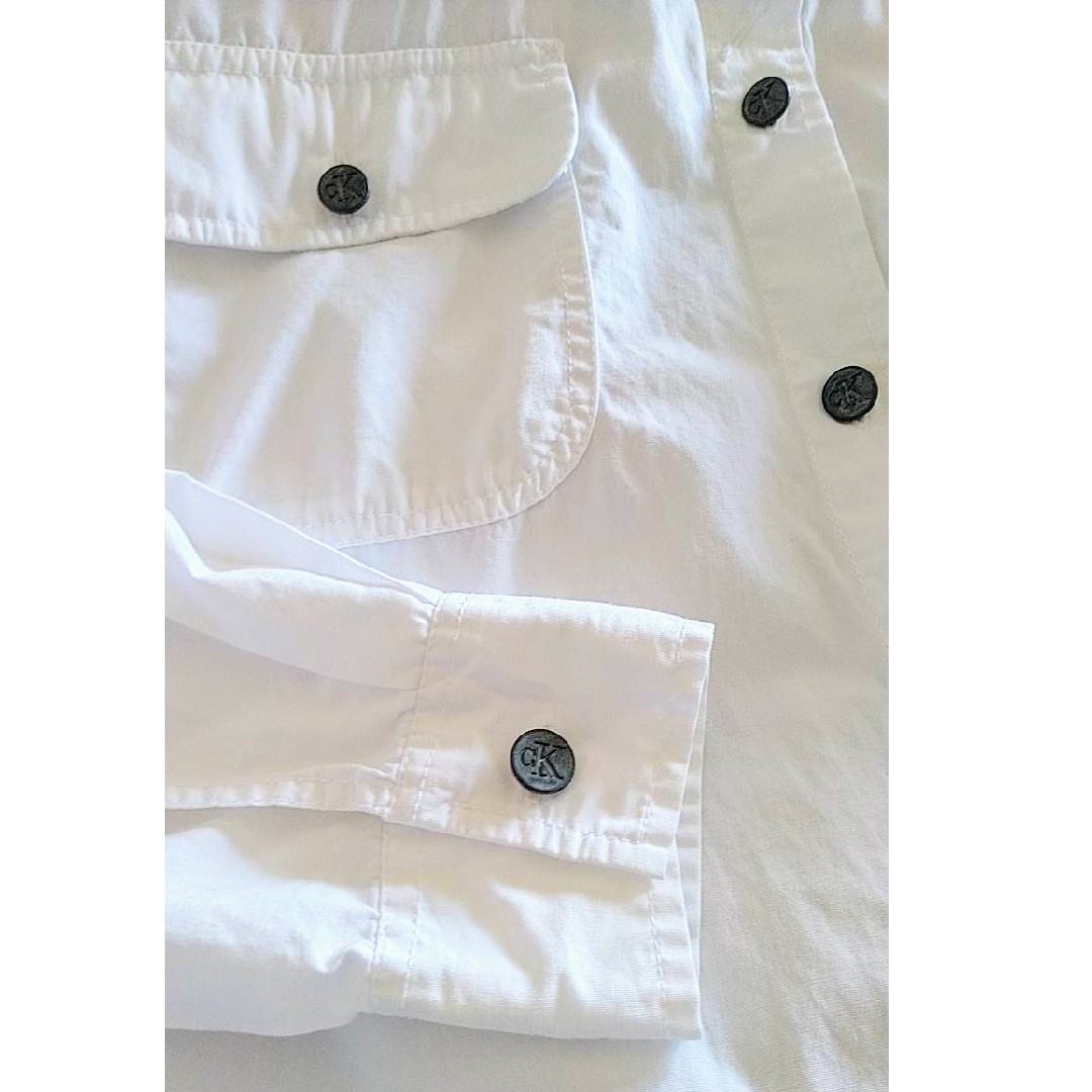 Calvin Klein(カルバンクライン)のCalvin klein cKロゴボタン 長袖シャツ ホワイト メンズのトップス(シャツ)の商品写真
