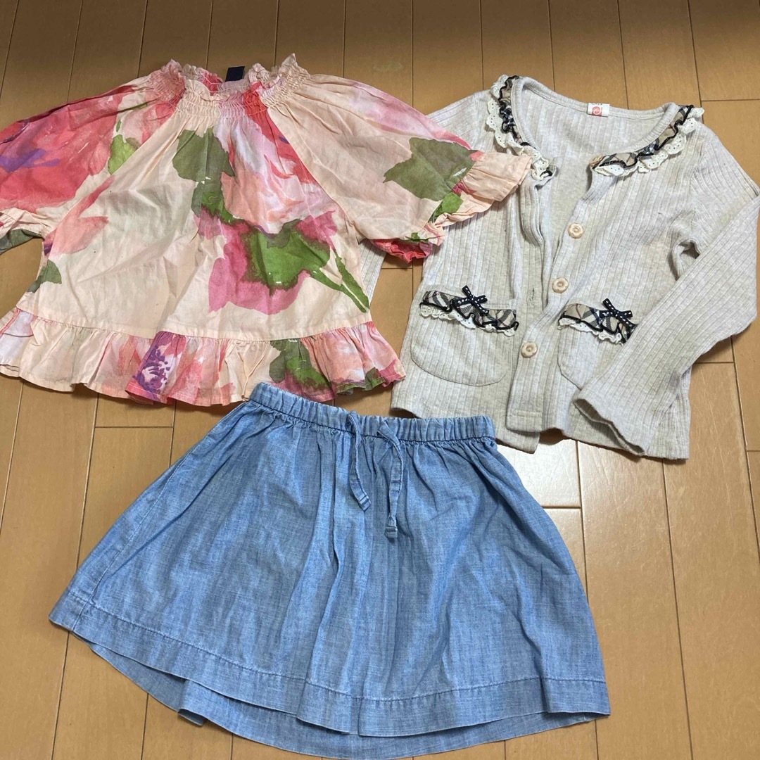 babyGAP(ベビーギャップ)の100センチ3枚セット キッズ/ベビー/マタニティのキッズ服女の子用(90cm~)(その他)の商品写真