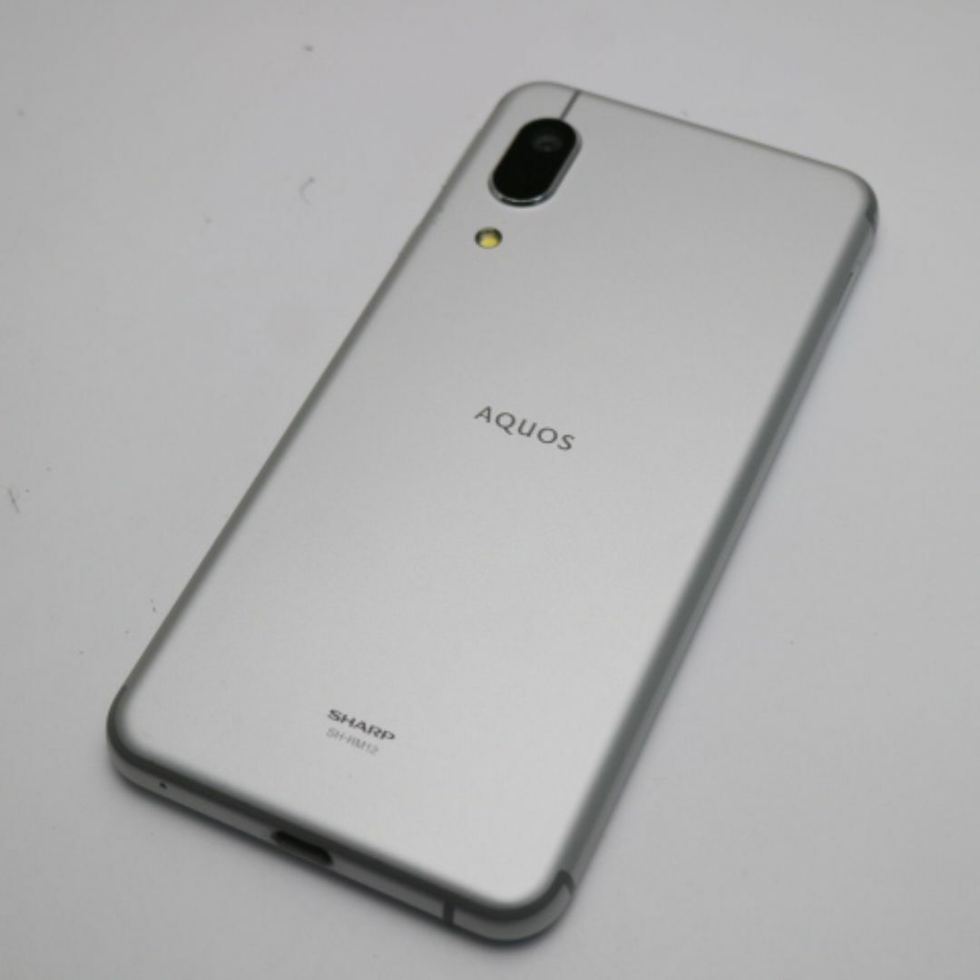 SHARP(シャープ)の超美品 SIMフリー AQUOS sense3 lite シルバーホワイト  M111 スマホ/家電/カメラのスマートフォン/携帯電話(スマートフォン本体)の商品写真