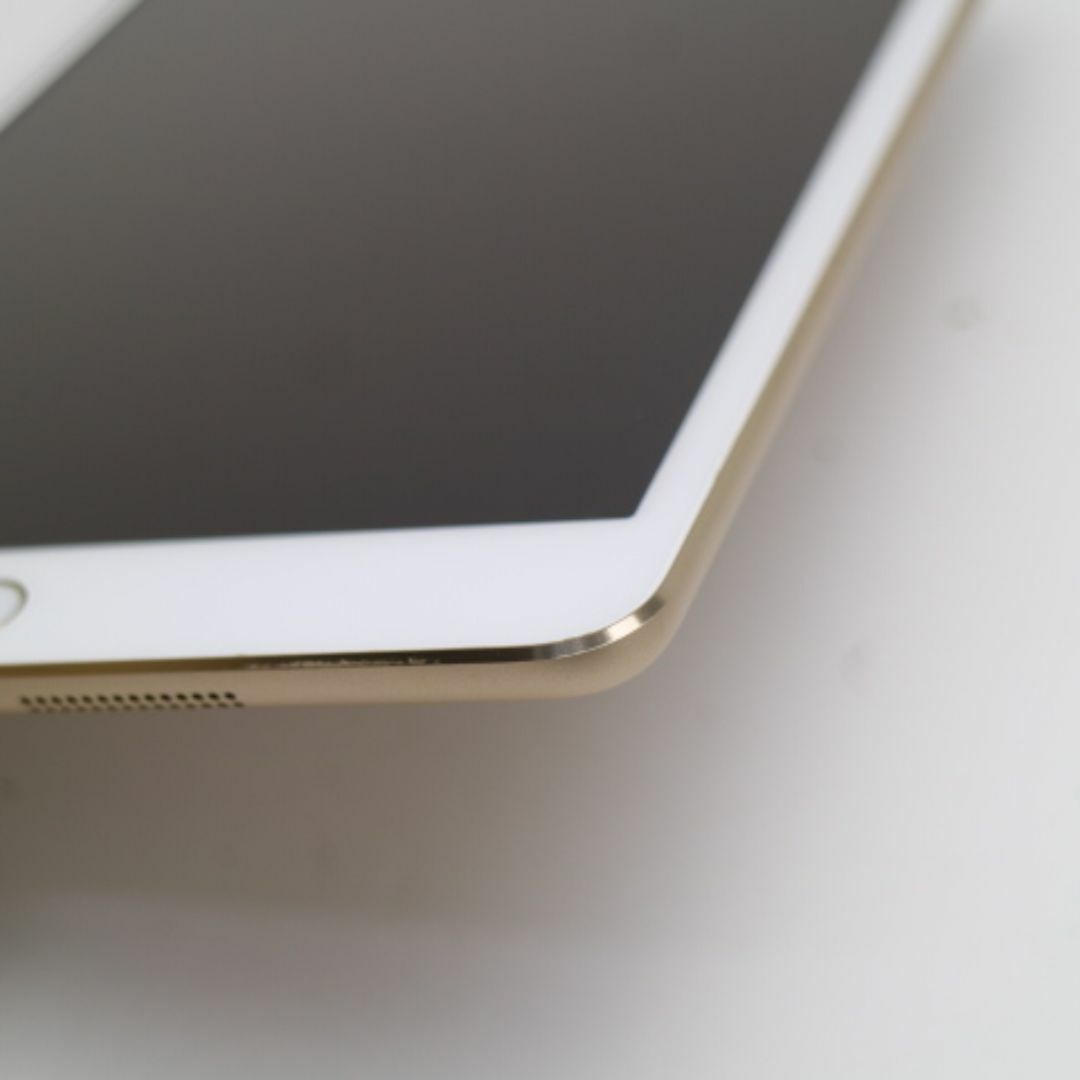 Apple(アップル)のiPad mini 3 Wi-Fi 16GB ゴールド  M111 スマホ/家電/カメラのPC/タブレット(タブレット)の商品写真
