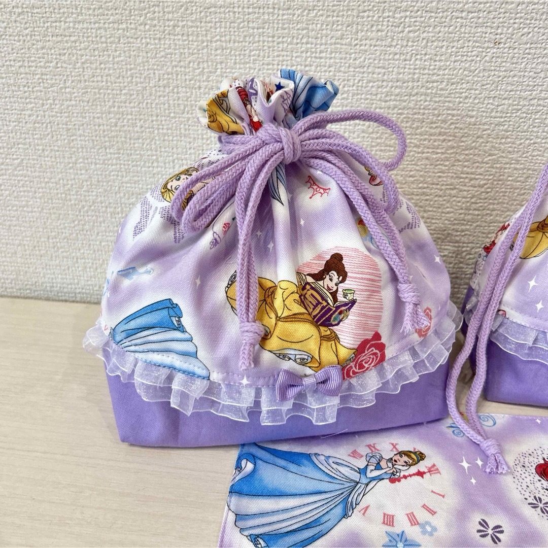 プリンセス　お弁当袋　コップ袋　ランチョンマット　3点 ハンドメイドのキッズ/ベビー(外出用品)の商品写真