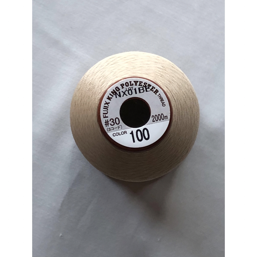 フジックスキングポリエステルミシン糸#30 ハンドメイドの素材/材料(生地/糸)の商品写真
