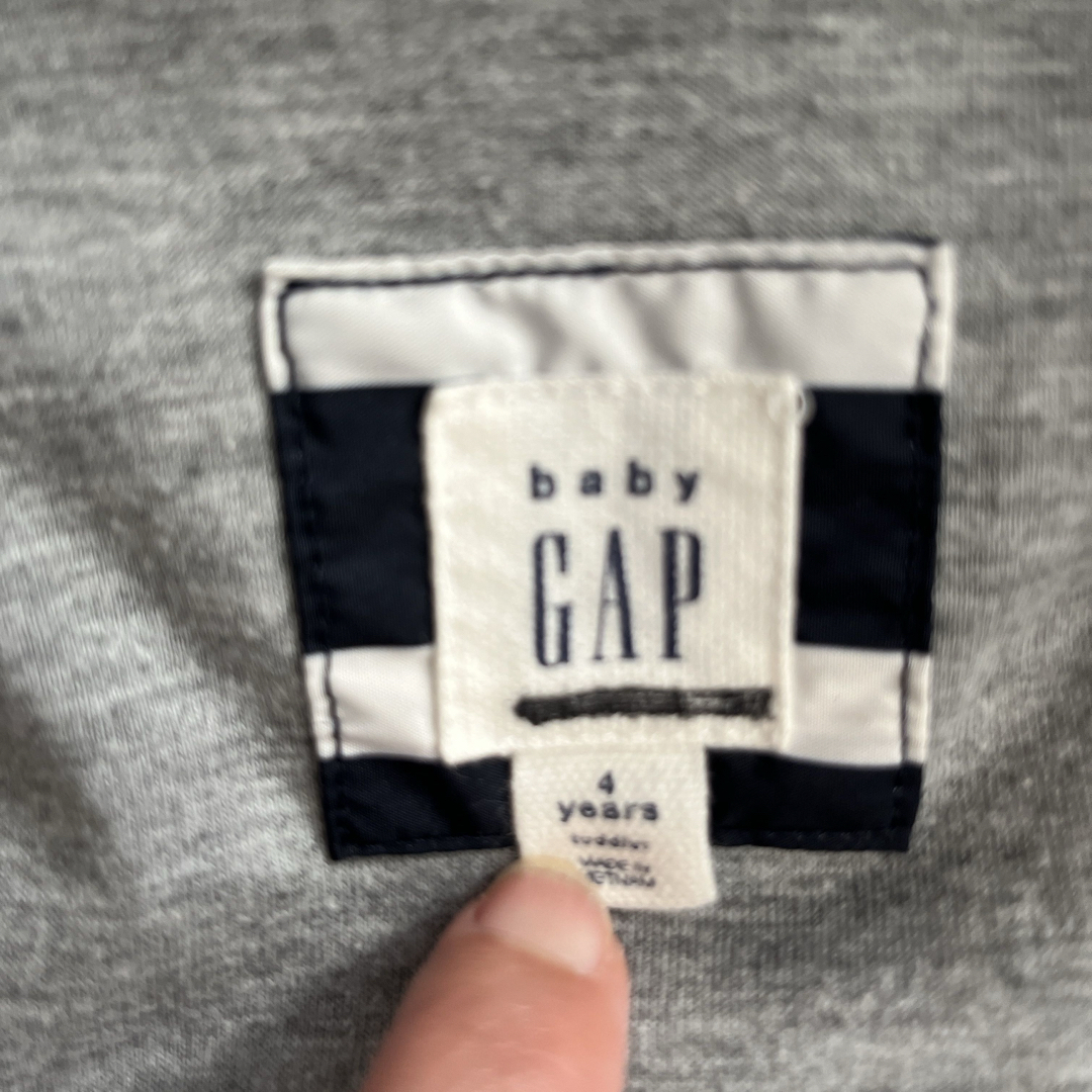 babyGAP(ベビーギャップ)のウインドブレーカー キッズ/ベビー/マタニティのキッズ服男の子用(90cm~)(ジャケット/上着)の商品写真