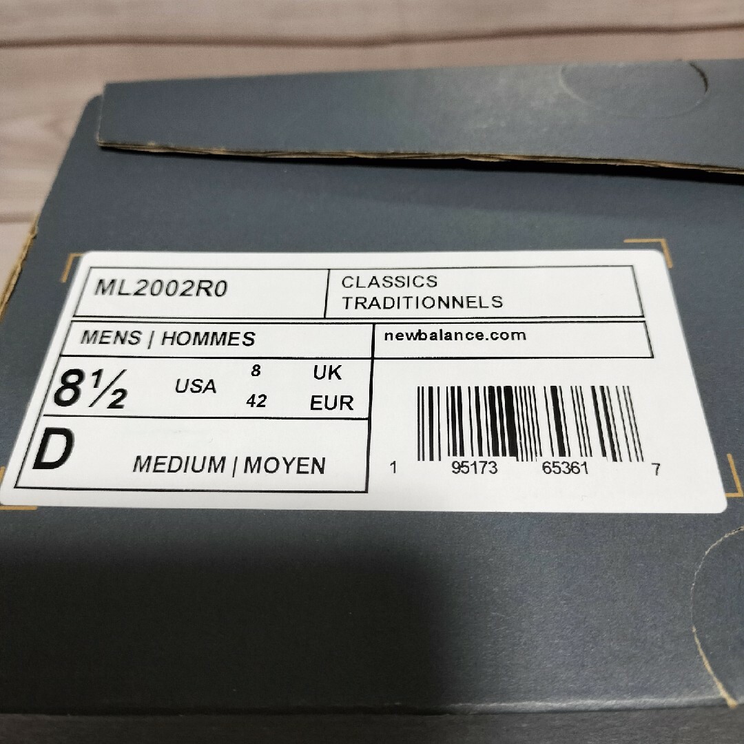 New Balance(ニューバランス)の【新品に近い】一部未使用 ニューバランス ML2002R0 26.5cm メンズの靴/シューズ(スニーカー)の商品写真