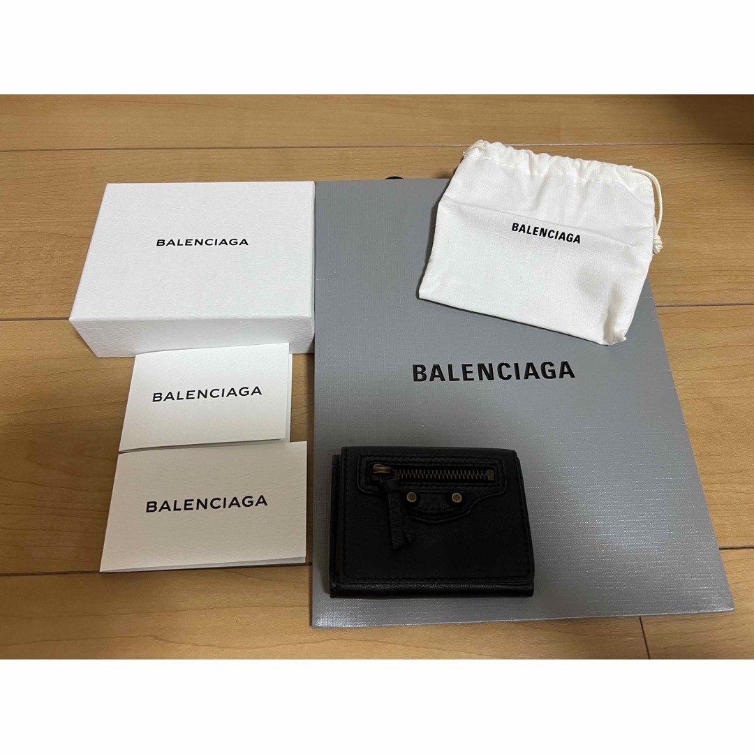 Balenciaga(バレンシアガ)の【中古】バレンシアガ　三つ折財布　黒 レディースのファッション小物(財布)の商品写真