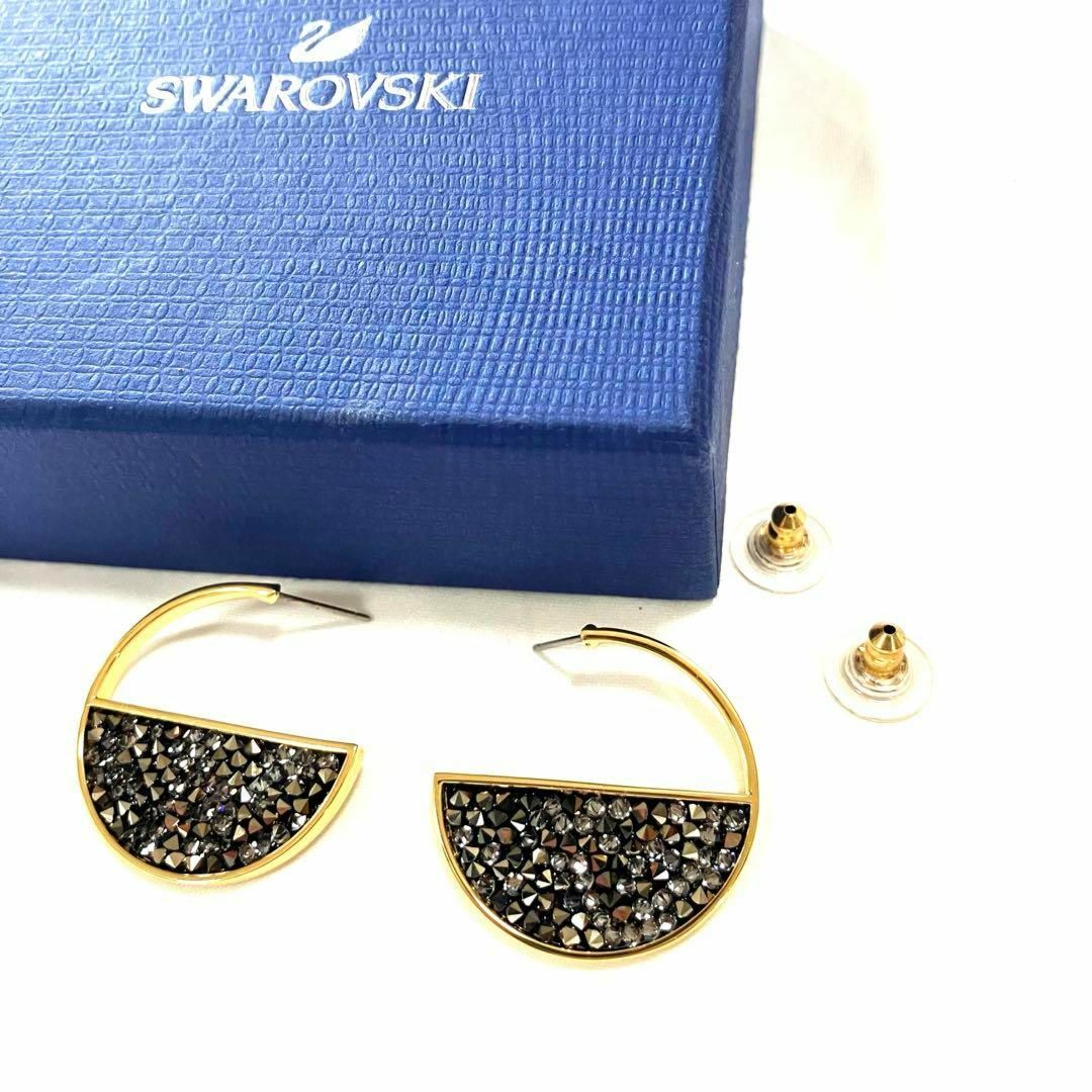 SWAROVSKI(スワロフスキー)のスワロフスキー　Crystaldust ピアス　ゴールド　クリスタル　フォーマル レディースのアクセサリー(ピアス)の商品写真