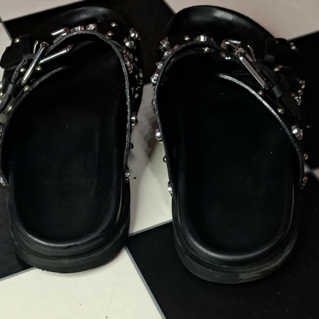 VERSUS(ヴェルサス)の激レア　ヴェルサーチ　ヴェルサス　ダブルベルト　レザーサンダル　40 ブラック メンズの靴/シューズ(サンダル)の商品写真
