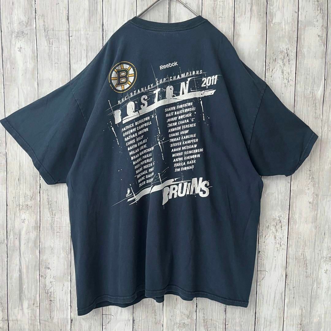アメリカ古着　NHL ボストンブルーインズ　バックプリントTシャツ2XLネイビー メンズのトップス(Tシャツ/カットソー(半袖/袖なし))の商品写真